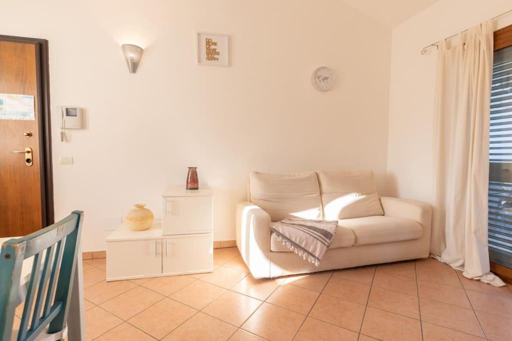 Charming House -10 Min Walk To The Center- Appartamento Olbia